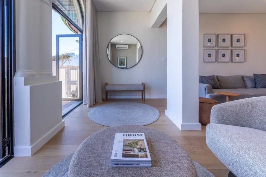 To Let 2 Bedroom Property for Rent in Sea Point Western Cape